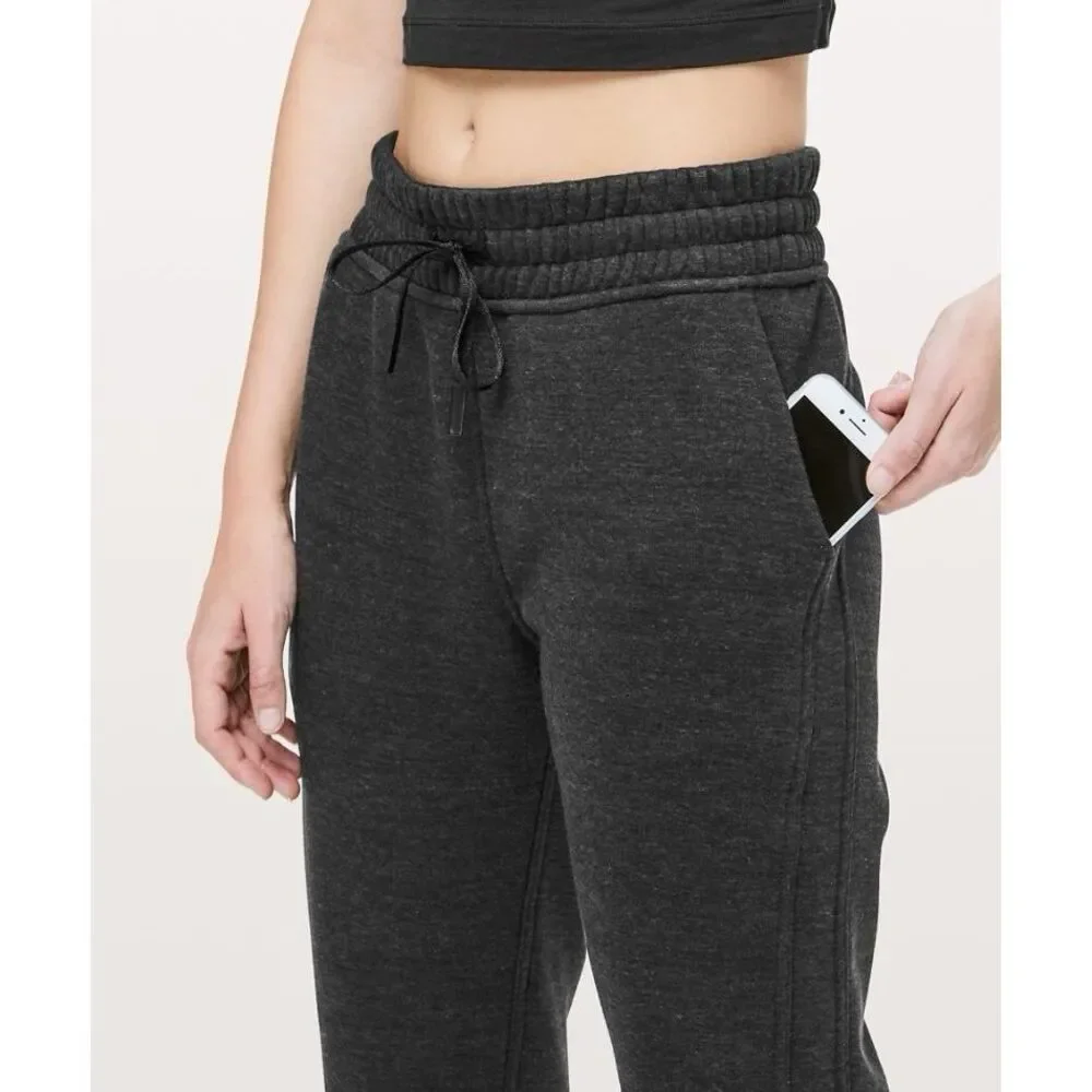 Lululemon Women's 6 Plush Times Jogger Sweatpants Gray Drawstring Lounge Pockets